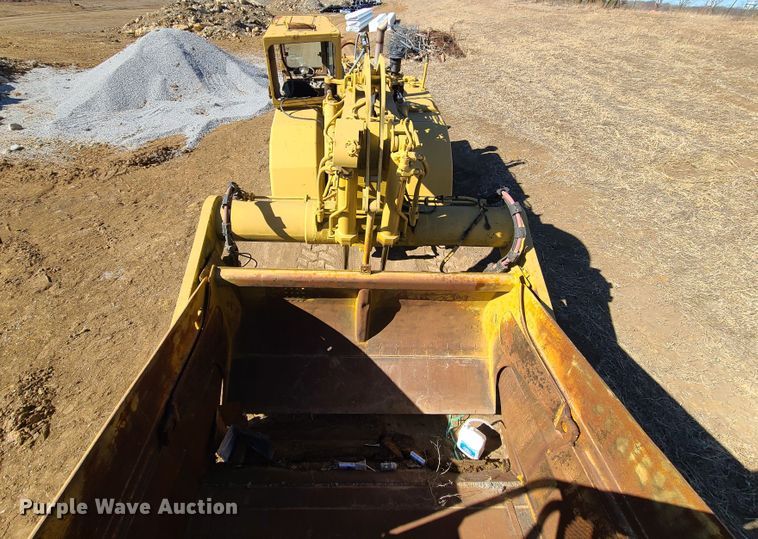 image for item DJ1722 1984 Caterpillar 627B  conventional scraper