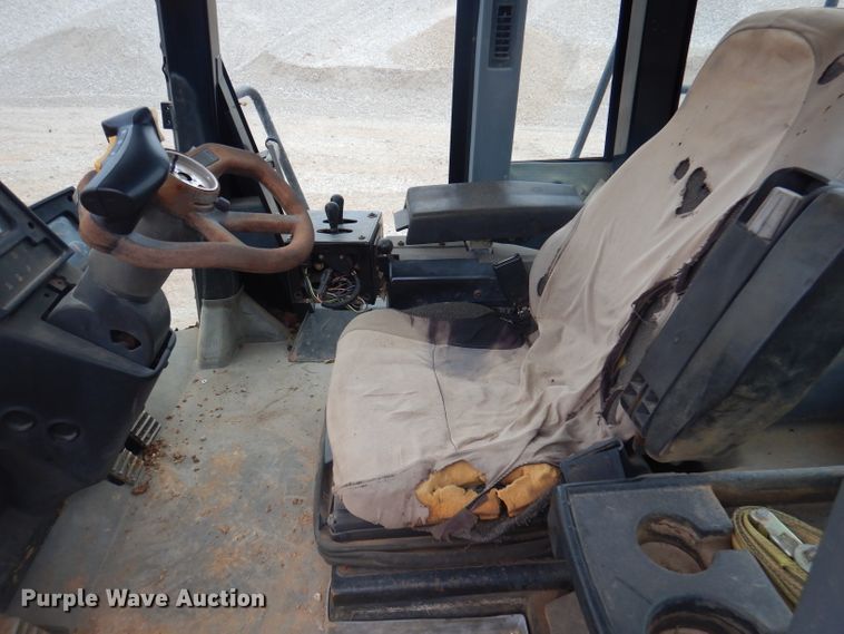 image for item DJ3814 1999 Caterpillar 950G  wheel loader