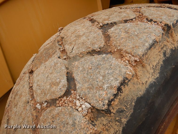 image for item DJ3814 1999 Caterpillar 950G  wheel loader