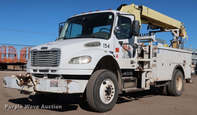 image for item DK3564 2006 Freightliner M2 106  digger derrick truck