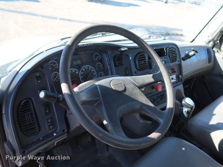 image for item DK3564 2006 Freightliner M2 106  digger derrick truck