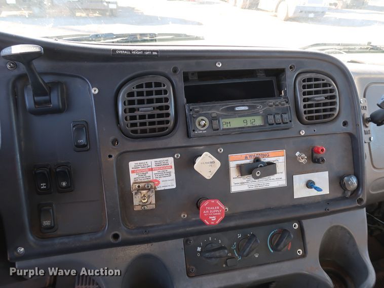 image for item DK3564 2006 Freightliner M2 106  digger derrick truck