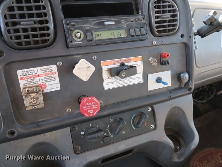 image for item DK3564 2006 Freightliner M2 106  digger derrick truck