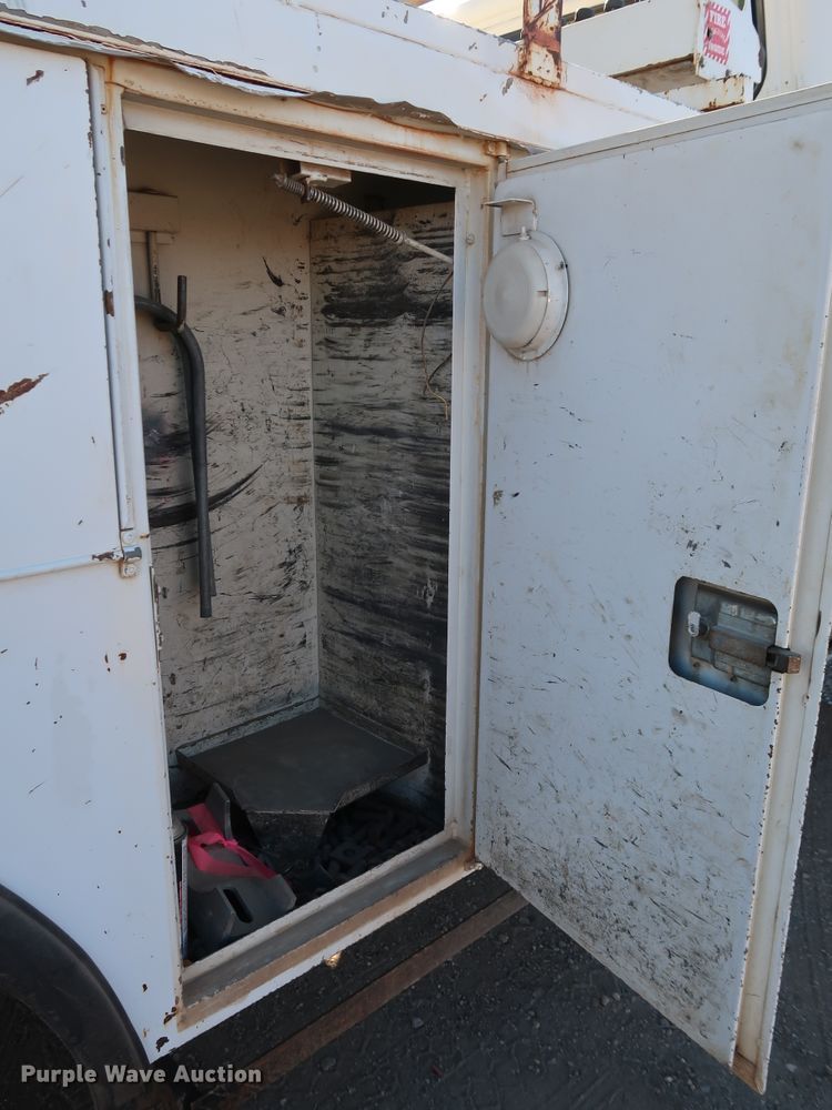 image for item DK3564 2006 Freightliner M2 106  digger derrick truck