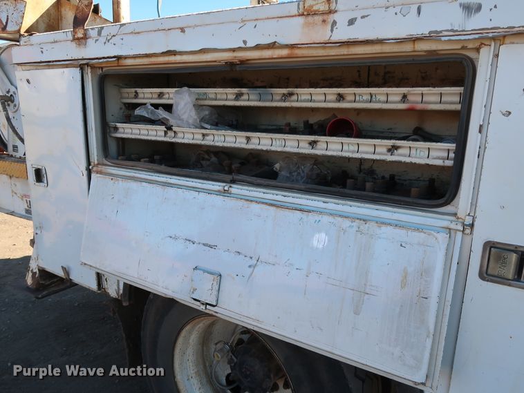 image for item DK3564 2006 Freightliner M2 106  digger derrick truck