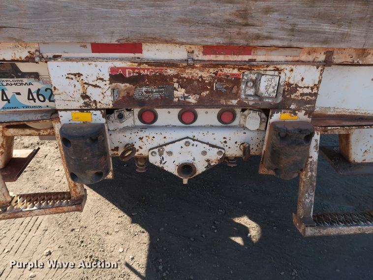 image for item DK3564 2006 Freightliner M2 106  digger derrick truck