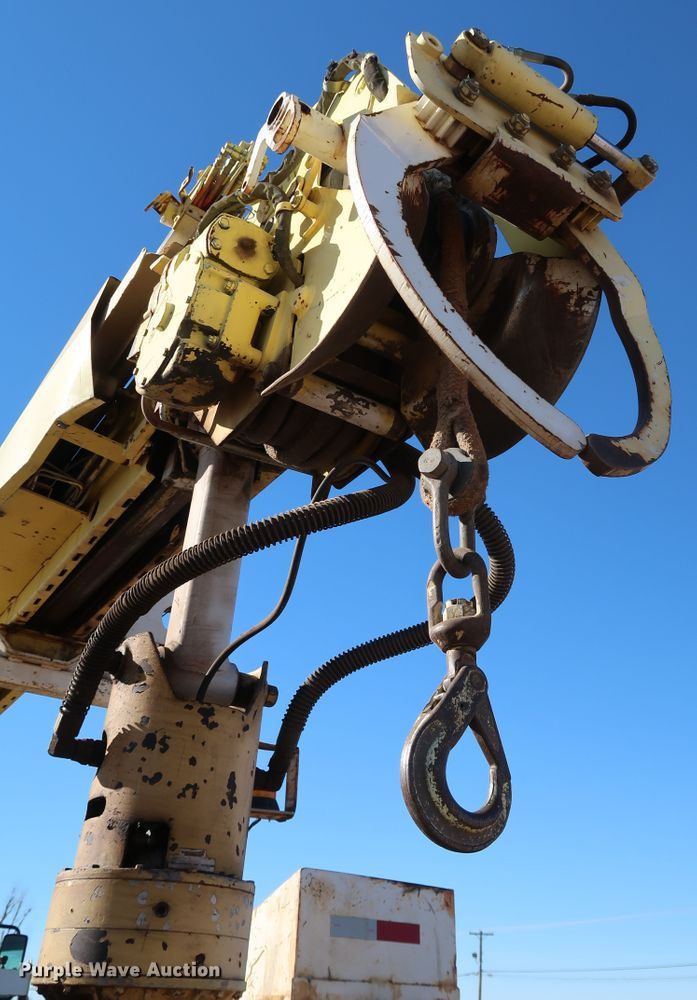 image for item DK3564 2006 Freightliner M2 106  digger derrick truck