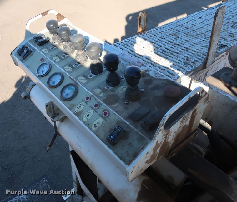 image for item DK3564 2006 Freightliner M2 106  digger derrick truck