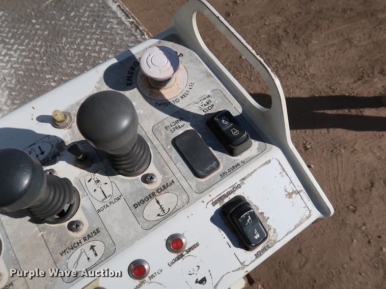 image for item DK3564 2006 Freightliner M2 106  digger derrick truck