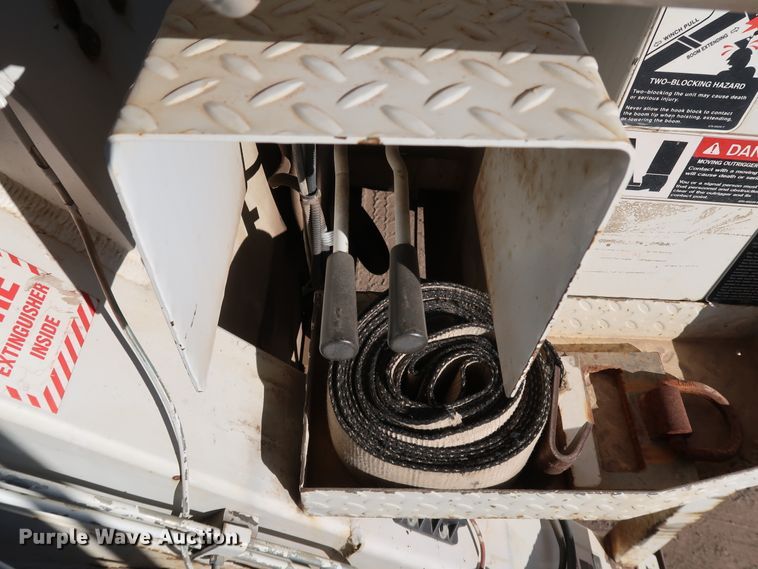 image for item DK3564 2006 Freightliner M2 106  digger derrick truck