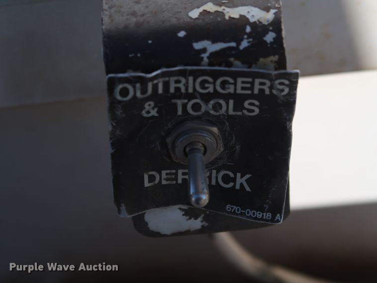 image for item DK3564 2006 Freightliner M2 106  digger derrick truck