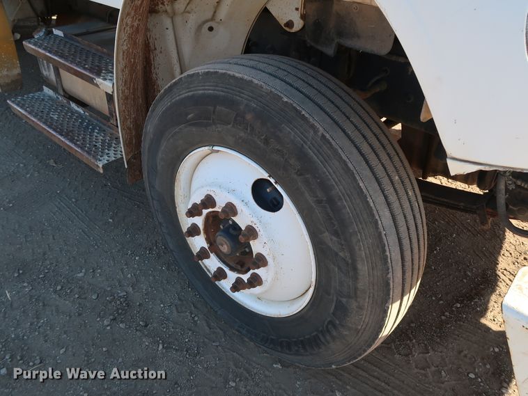 image for item DK3564 2006 Freightliner M2 106  digger derrick truck