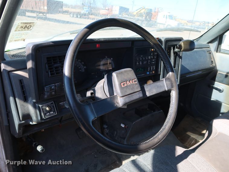 image for item DK3566 1992 GMC C5500  pressure digger truck