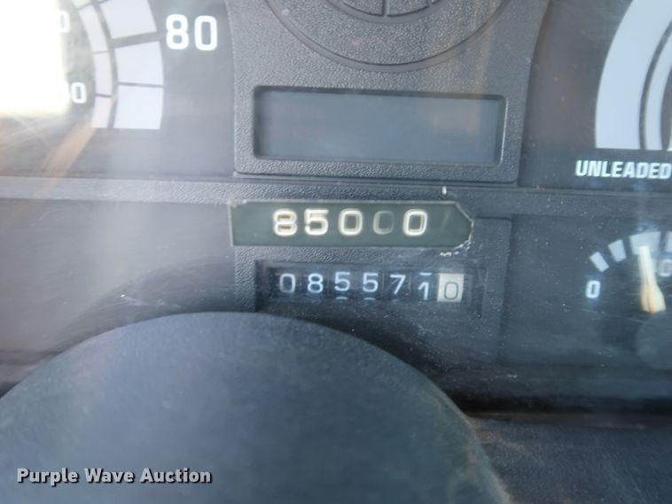 image for item DK3566 1992 GMC C5500  pressure digger truck