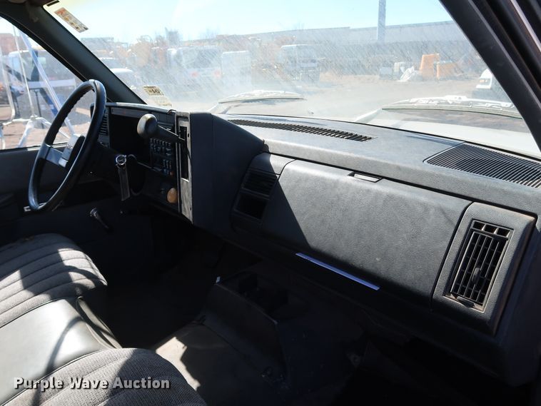 image for item DK3566 1992 GMC C5500  pressure digger truck