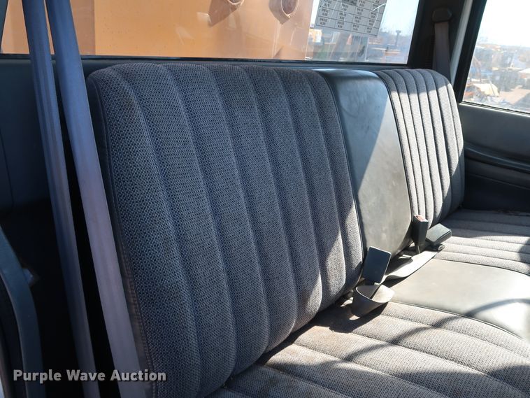 image for item DK3566 1992 GMC C5500  pressure digger truck