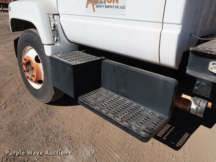 image for item DK3566 1992 GMC C5500  pressure digger truck