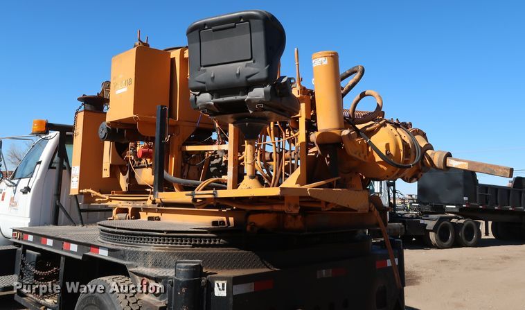 image for item DK3566 1992 GMC C5500  pressure digger truck