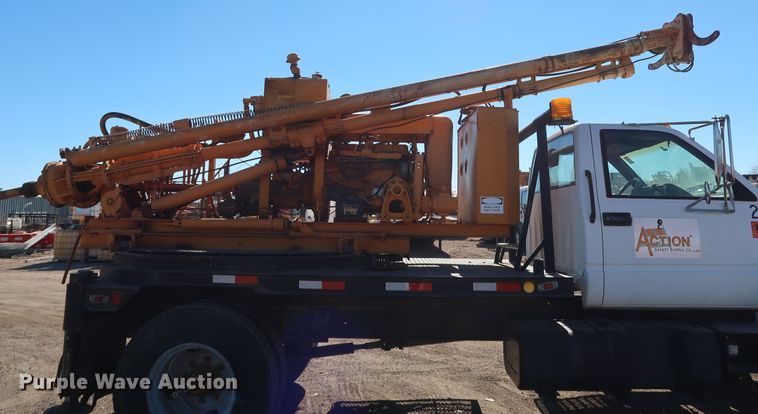 image for item DK3566 1992 GMC C5500  pressure digger truck