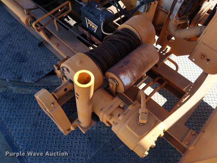 image for item DK3566 1992 GMC C5500  pressure digger truck