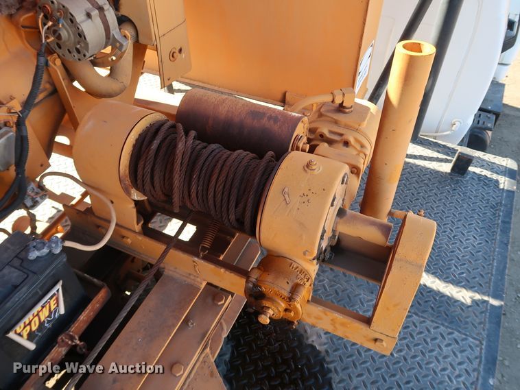 image for item DK3566 1992 GMC C5500  pressure digger truck