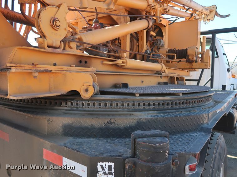 image for item DK3566 1992 GMC C5500  pressure digger truck