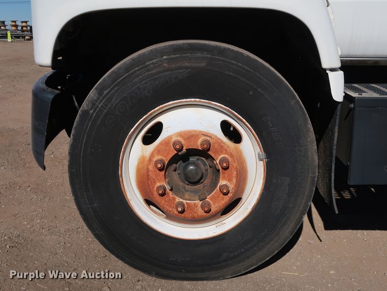 image for item DK3566 1992 GMC C5500  pressure digger truck