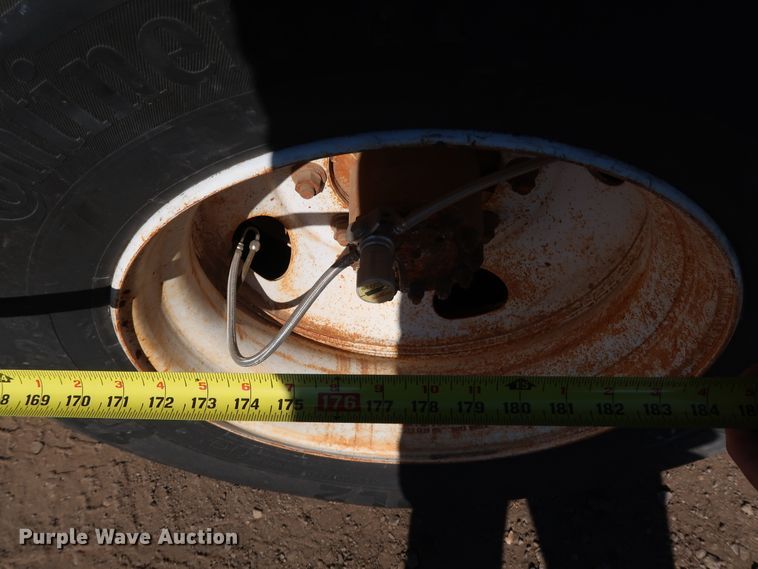 image for item DK3566 1992 GMC C5500  pressure digger truck