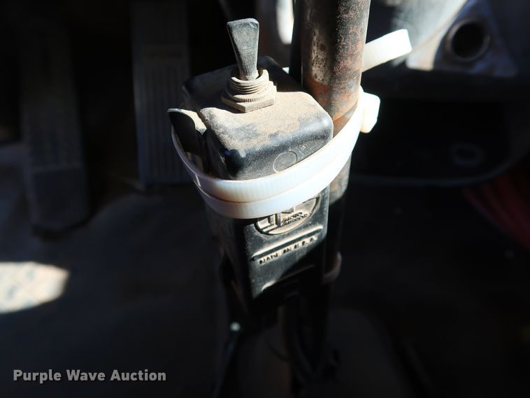 image for item DK3569 2003 Kenworth T800  semi truck