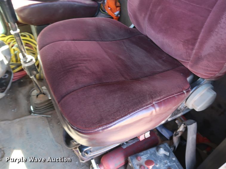 image for item DK3569 2003 Kenworth T800  semi truck