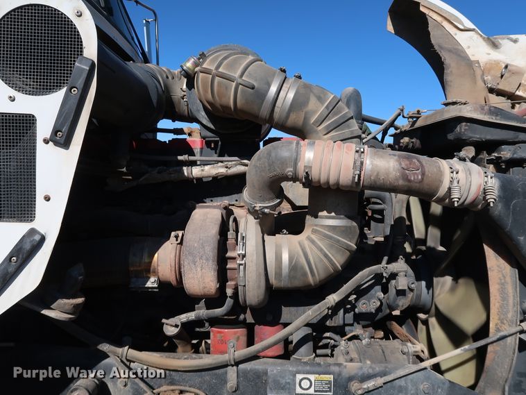 image for item DK3569 2003 Kenworth T800  semi truck