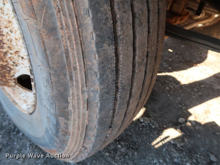 image for item DK3569 2003 Kenworth T800  semi truck