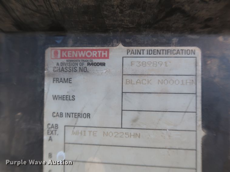 image for item DK3569 2003 Kenworth T800  semi truck