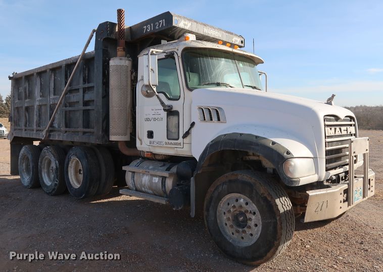 image for item DK3573 2008 Mack GU713  dump truck