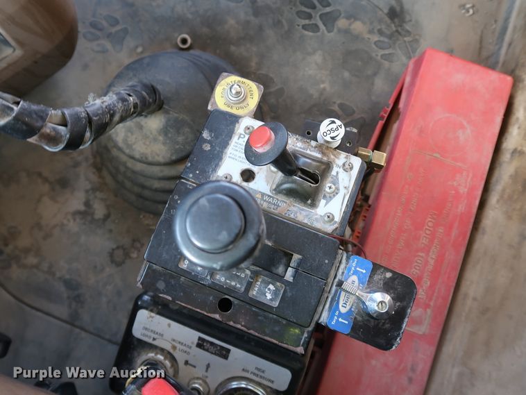 image for item DK3573 2008 Mack GU713  dump truck