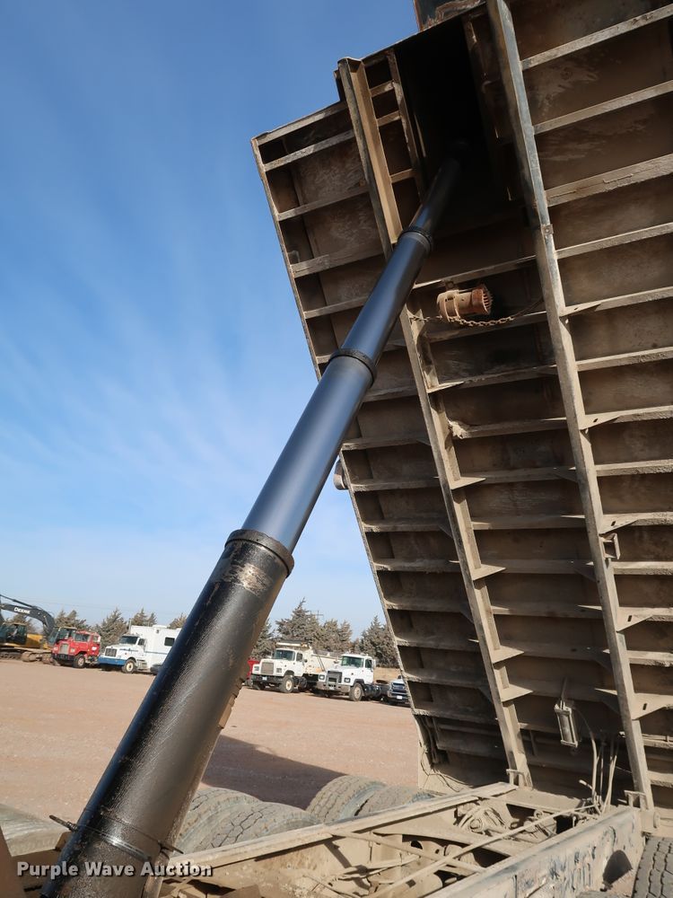 image for item DK3573 2008 Mack GU713  dump truck