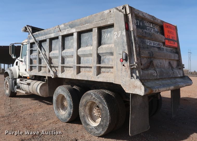 image for item DK3574 2009 Mack GU713  dump truck