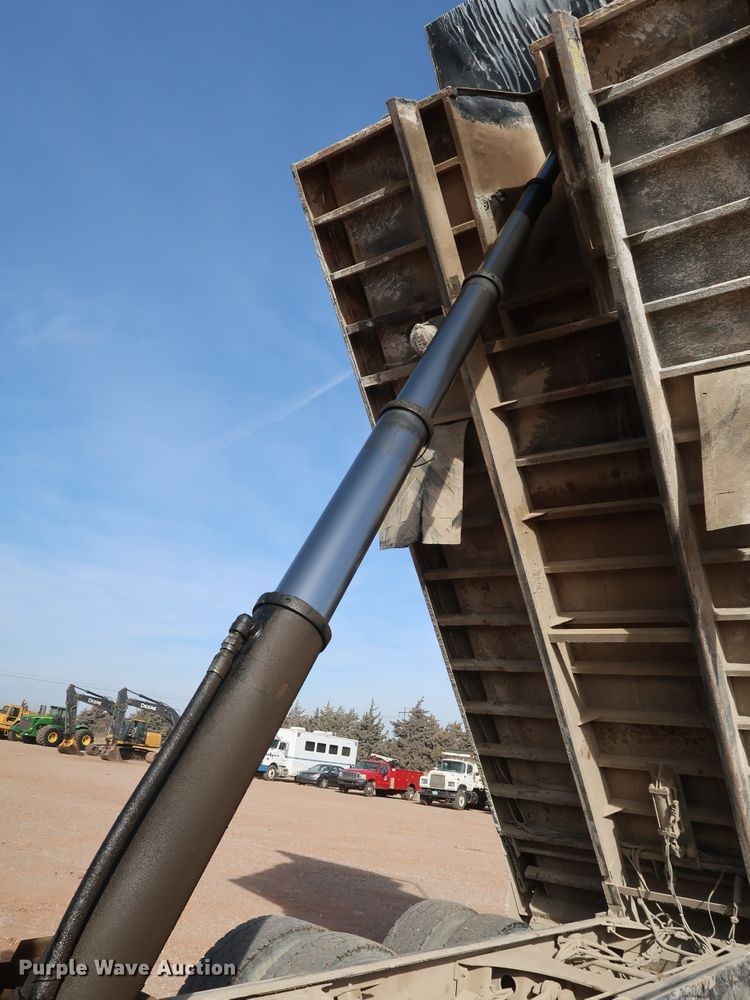 image for item DK3574 2009 Mack GU713  dump truck