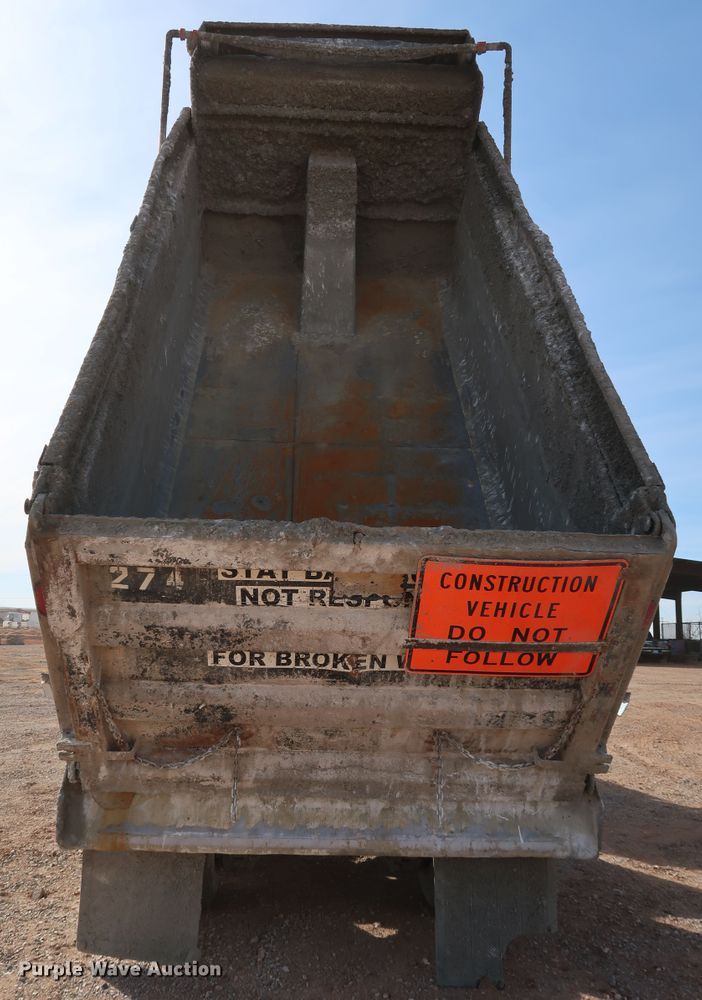 image for item DK3574 2009 Mack GU713  dump truck