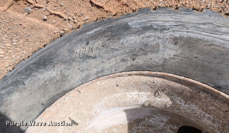 image for item DK3574 2009 Mack GU713  dump truck