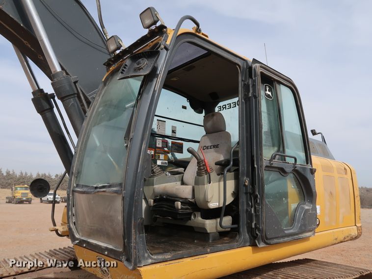 image for item DK3581 2015 John Deere 210G LC  excavator