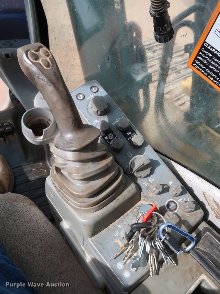 image for item DK3581 2015 John Deere 210G LC  excavator