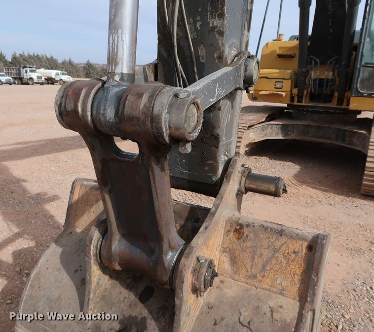 image for item DK3581 2015 John Deere 210G LC  excavator