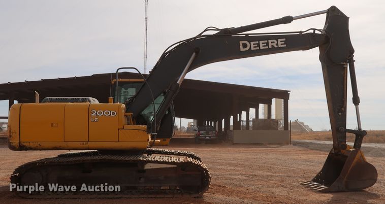 image for item DK3582 2008 John Deere 200D LC  excavator