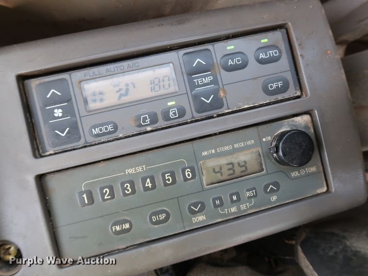 image for item DK3582 2008 John Deere 200D LC  excavator