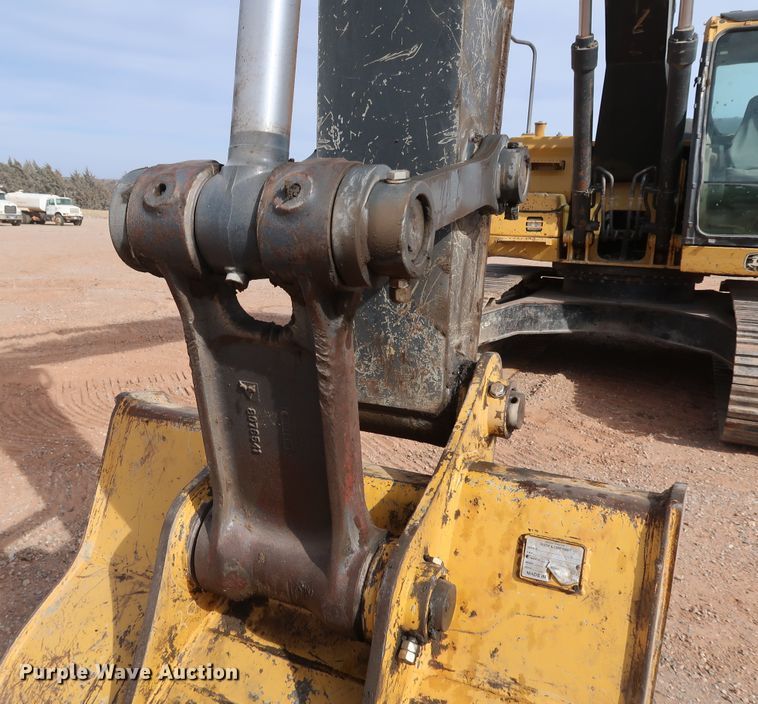 image for item DK3582 2008 John Deere 200D LC  excavator