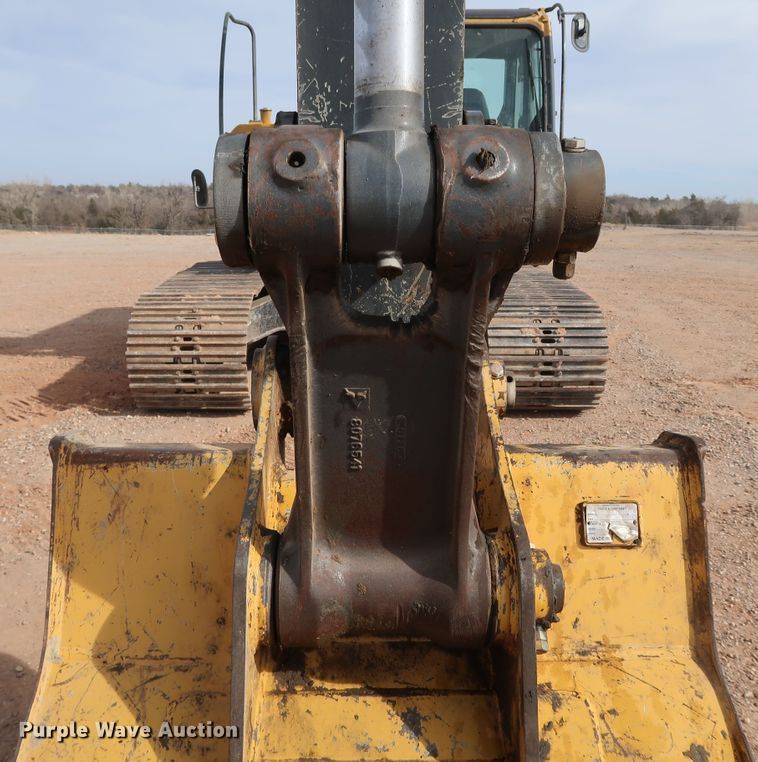 image for item DK3582 2008 John Deere 200D LC  excavator