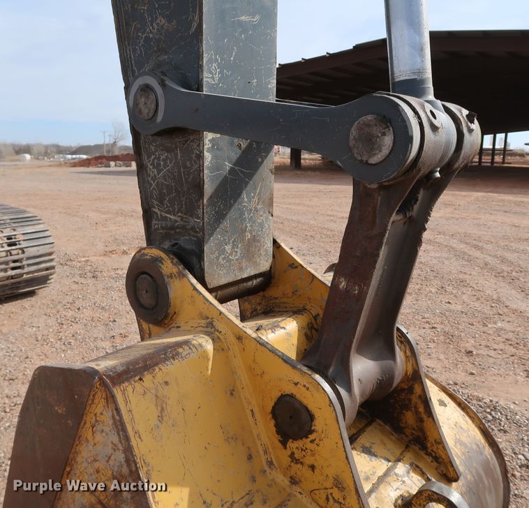 image for item DK3582 2008 John Deere 200D LC  excavator