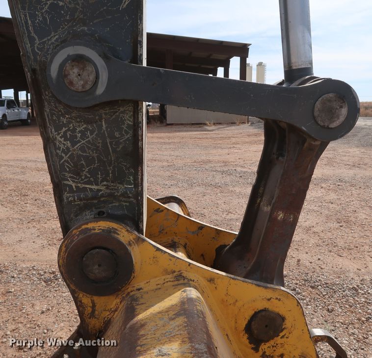 image for item DK3582 2008 John Deere 200D LC  excavator