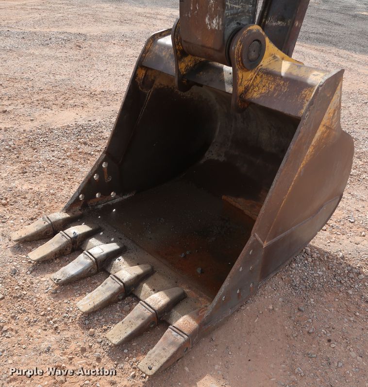 image for item DK3582 2008 John Deere 200D LC  excavator